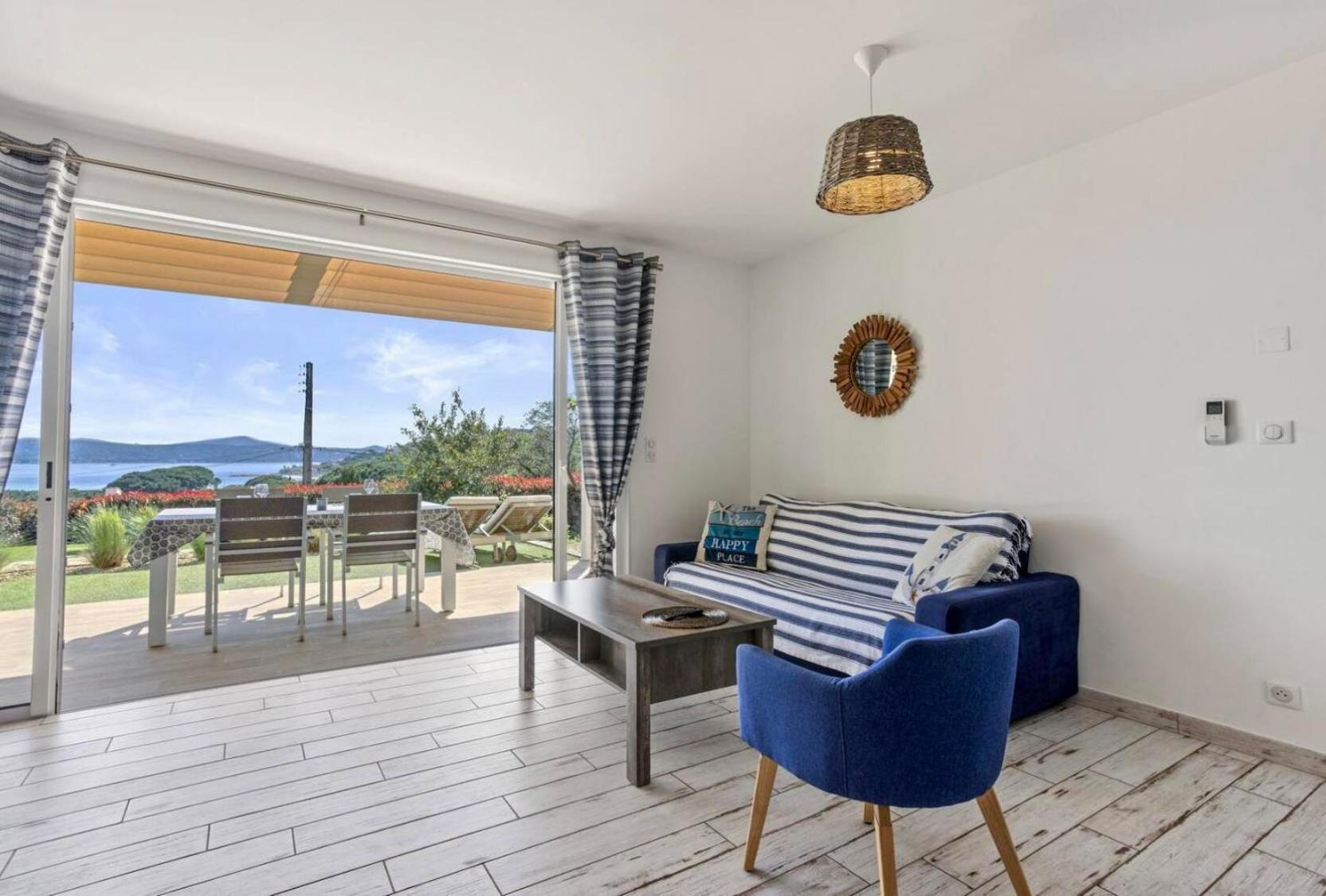 La Bastide Du Soleil Daire Sainte-Maxime Oda fotoğraf