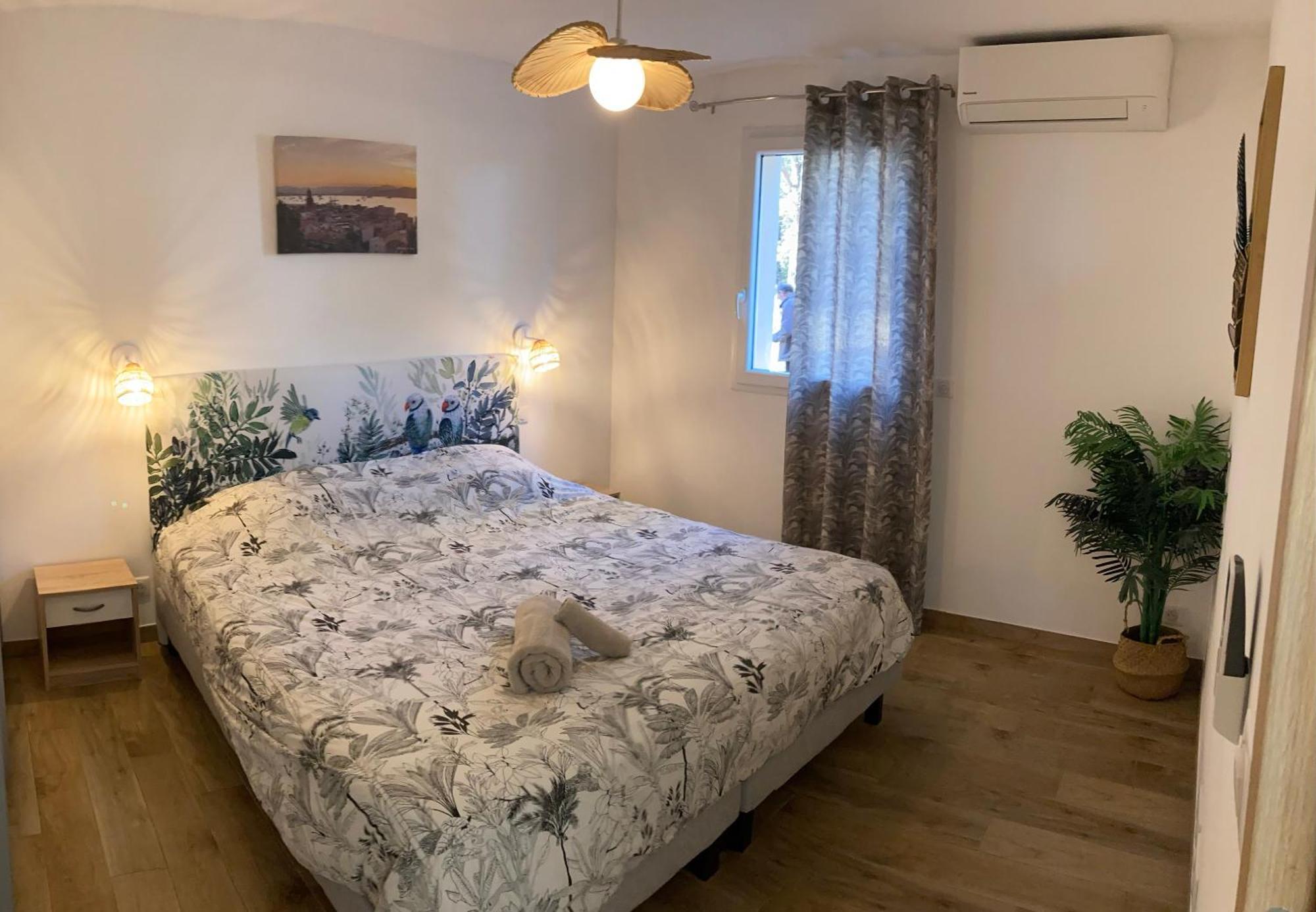 La Bastide Du Soleil Daire Sainte-Maxime Oda fotoğraf